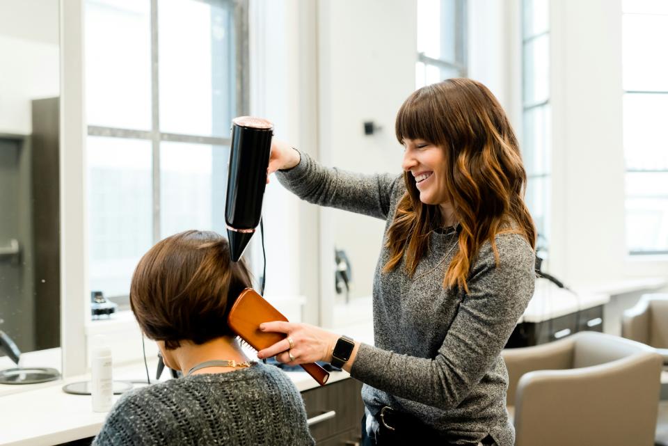 coiffure de cheveux courts